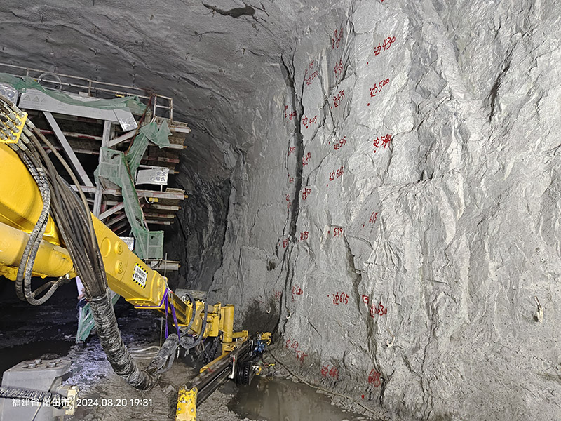 underground drill rig